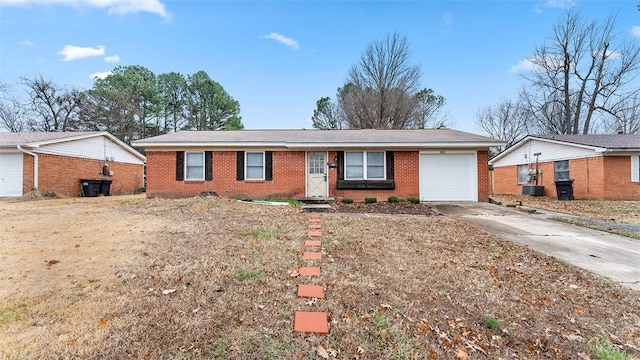 single story home featuring a garage