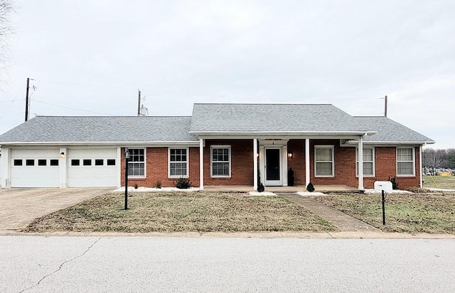 single story home featuring a garage