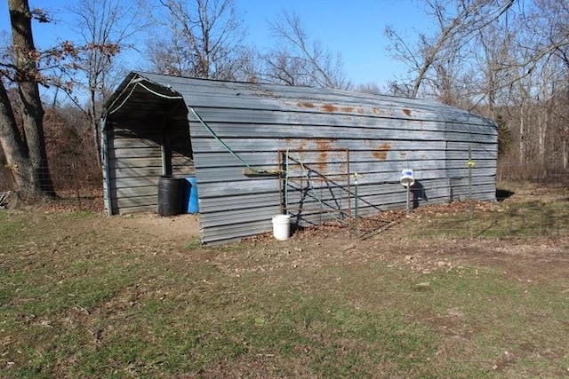 view of outdoor structure