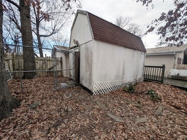 view of outdoor structure with an outdoor structure and fence