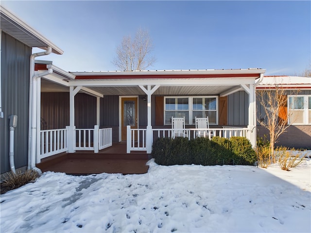 view of front of home with covered porch