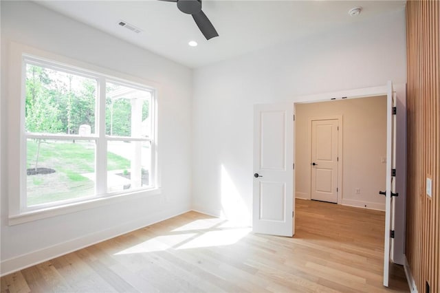 20 Singleton Dr, Bella Vista, AR 72715 - unfurnished room featuring ceiling fan, light wood-style flooring, baseboards, a smoke detector, and recessed lighting
