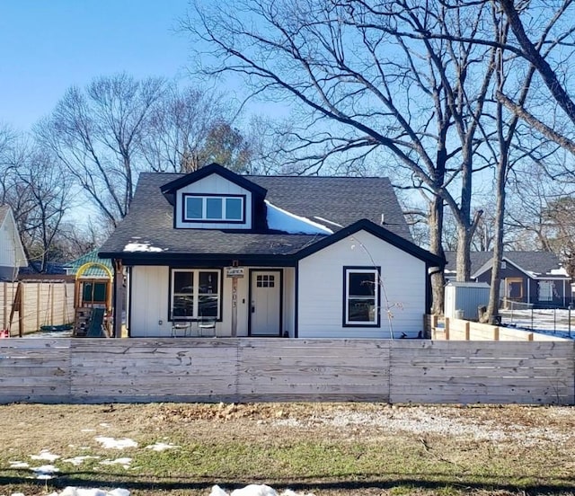 view of front of house