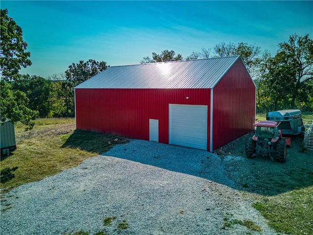 exterior space featuring driveway