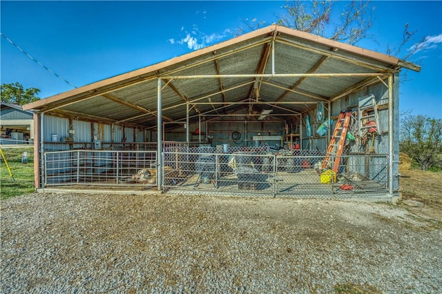 view of outdoor structure with an outbuilding and an exterior structure