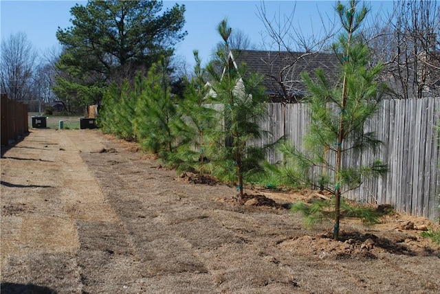 view of yard featuring fence