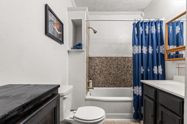 full bathroom featuring toilet, crown molding, shower / bath combo with shower curtain, vanity, and a textured ceiling