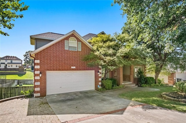 view of front property featuring a garage