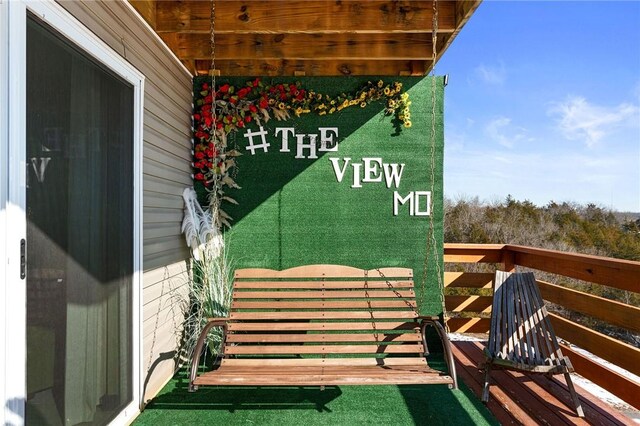510 Chisholm Trl, Forsyth, MO 65653 - view of balcony