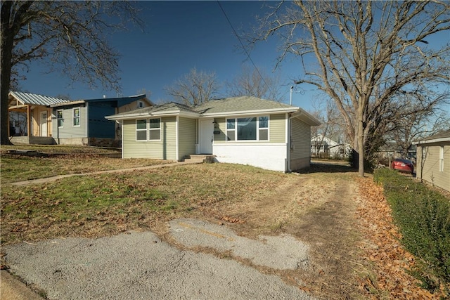 Listing photo 2 for 622 Delaware, Neosho MO 64850