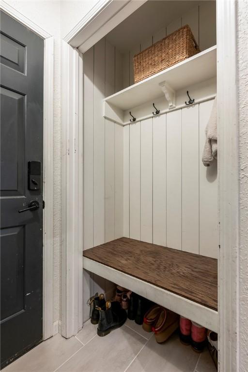 mudroom featuring tile patterned floors