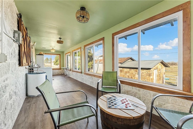 view of sunroom / solarium