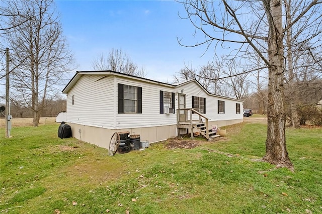 view of front of house featuring a front yard