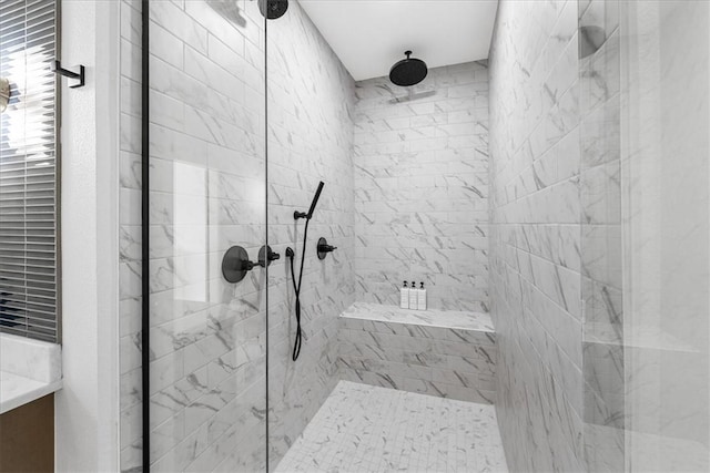 9188 Park Rd, Rogers, AR 72756 - full bath featuring a tile shower