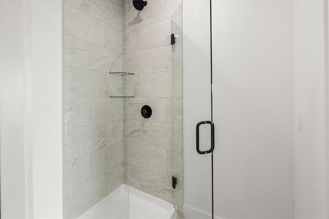 9188 Park Rd, Rogers, AR 72756 - full bathroom featuring a shower stall