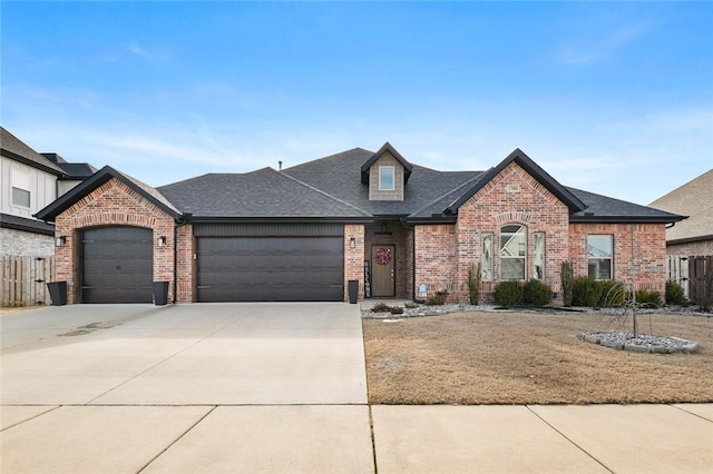 view of front facade featuring a garage