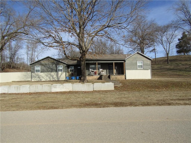 view of front of house featuring a porch