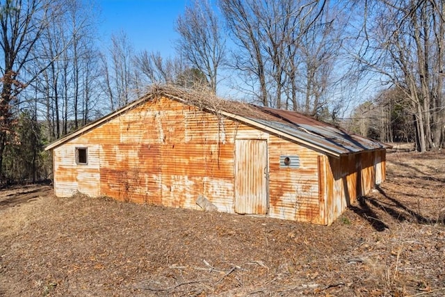 view of outbuilding