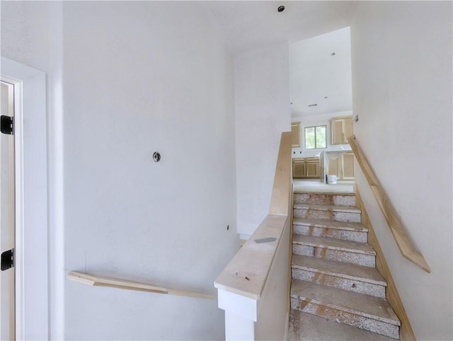 17 Burnham Dr, Bella Vista, AR 72715 - view of staircase