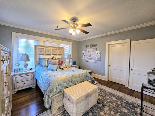 bedroom featuring crown molding, dark hardwood / wood-style floors, and ceiling fan