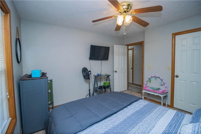 bedroom with ceiling fan