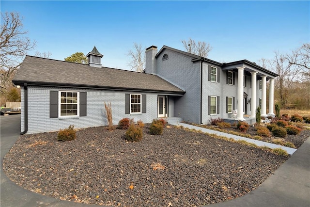 view of front of property with covered porch