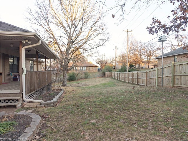 view of yard featuring a fenced backyard