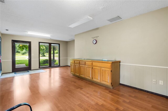 1406 E Prairie Creek Dr, Rogers, AR 72756 - photo 5