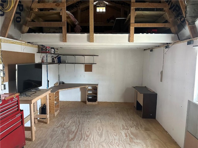819 Hindman Dr, Prairie Grove, AR 72753 - interior space with a workshop area