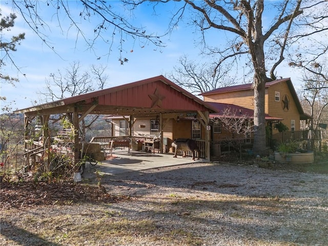 view of front facade with a patio