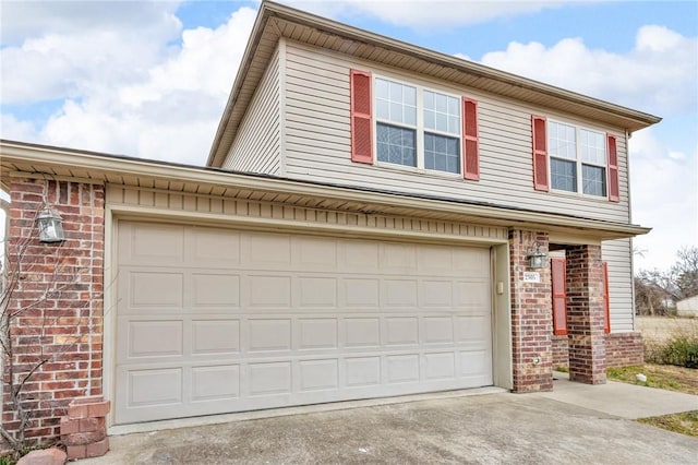 view of front facade with a garage