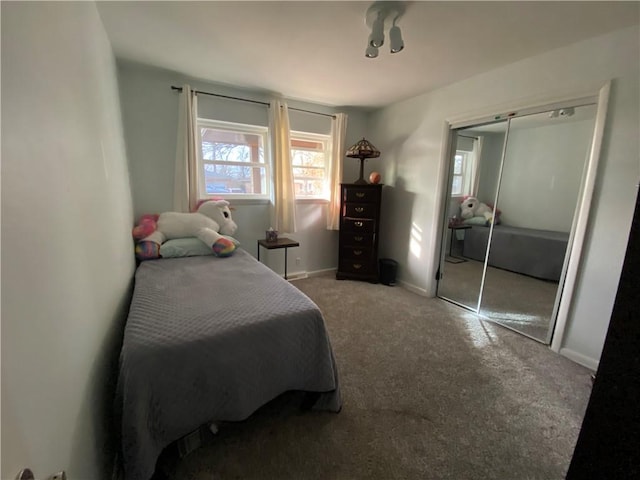 bedroom featuring carpet floors