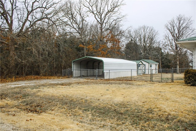 view of yard featuring a carport