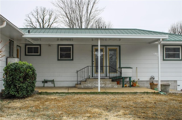 view of exterior entry