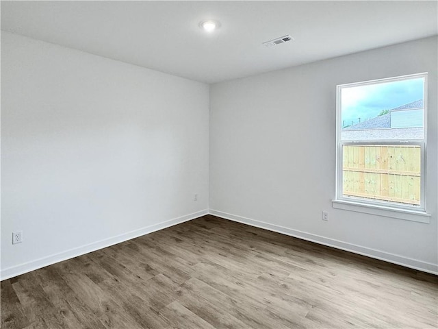 1623 Ridgeview Dr, Springdale, AR 72762 - unfurnished room with wood finished floors and baseboards