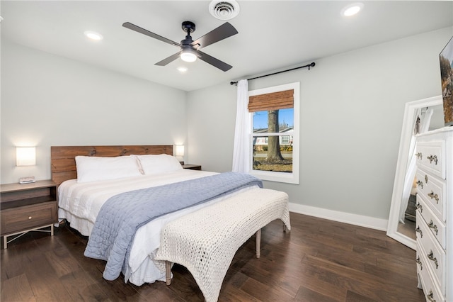 bedroom featuring dark wood-type flooring and ceiling fan