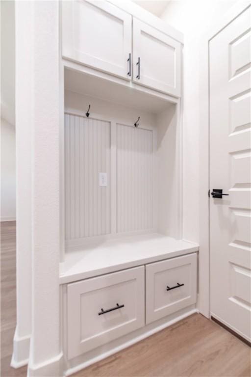 1200 Carrara St, Tontitown, AR 72762 - mudroom featuring light wood-style flooring