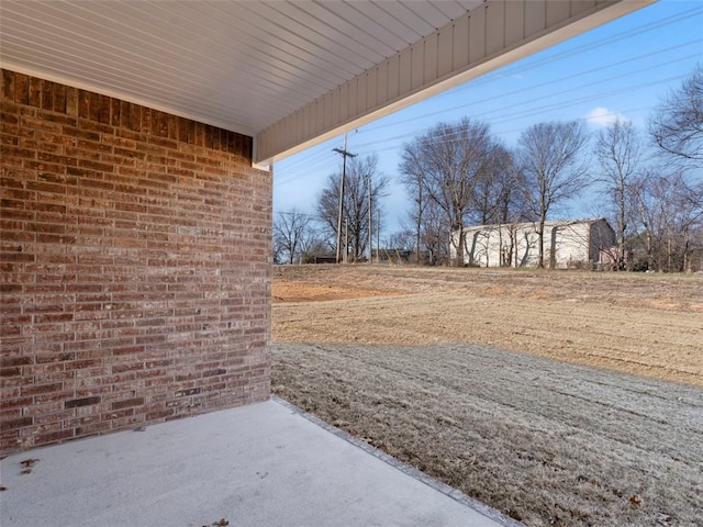 view of yard with a patio area