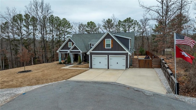 view of front facade featuring a garage