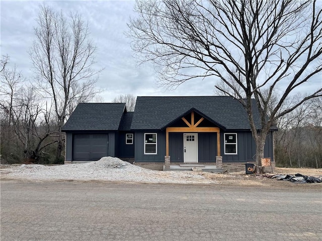 view of front of house featuring a garage