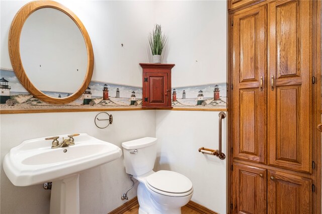 21330 Ridgeview Dr, Garfield, AR 72732 - bathroom featuring toilet