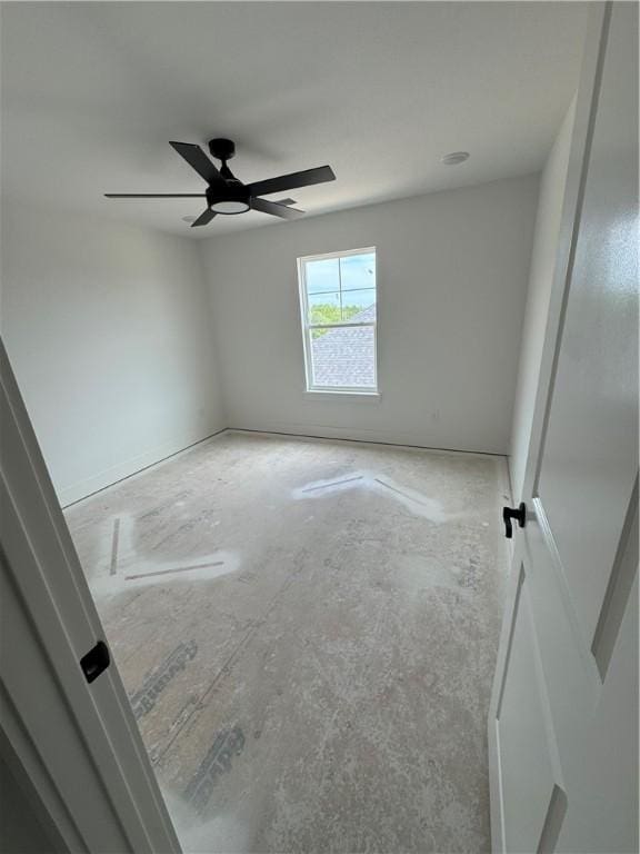 4750 Cowboy St, Springdale, AR 72762 - unfurnished room featuring ceiling fan