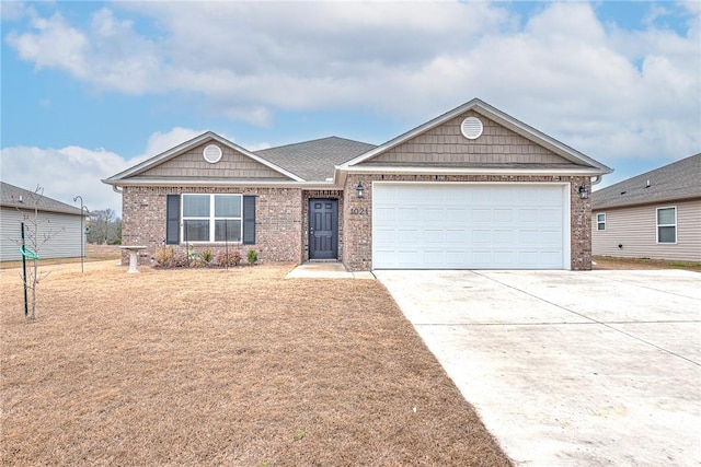 view of front facade with a garage