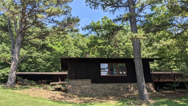 view of outbuilding