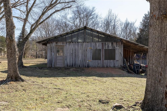 view of outbuilding featuring an outbuilding