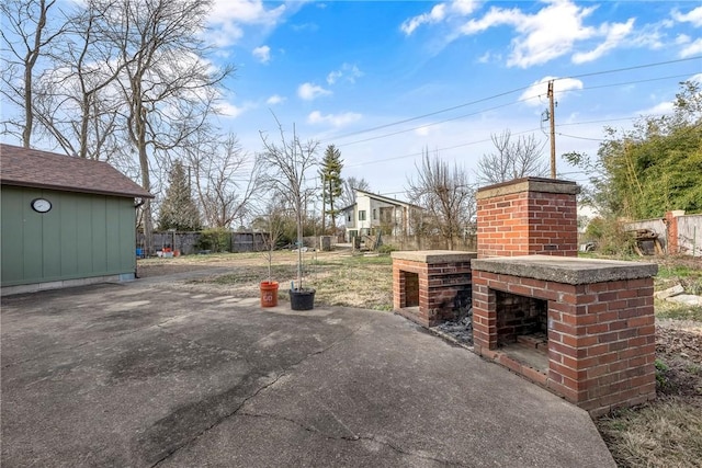 510 W Central Ave, Bentonville, AR 72712 - view of patio with fence
