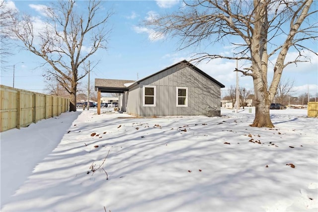 805 S W End St, Springdale, AR 72764 - view of snow covered back of property