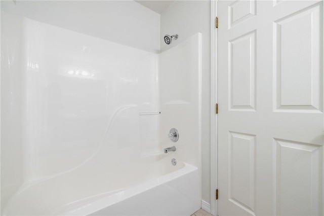 bathroom featuring shower / washtub combination