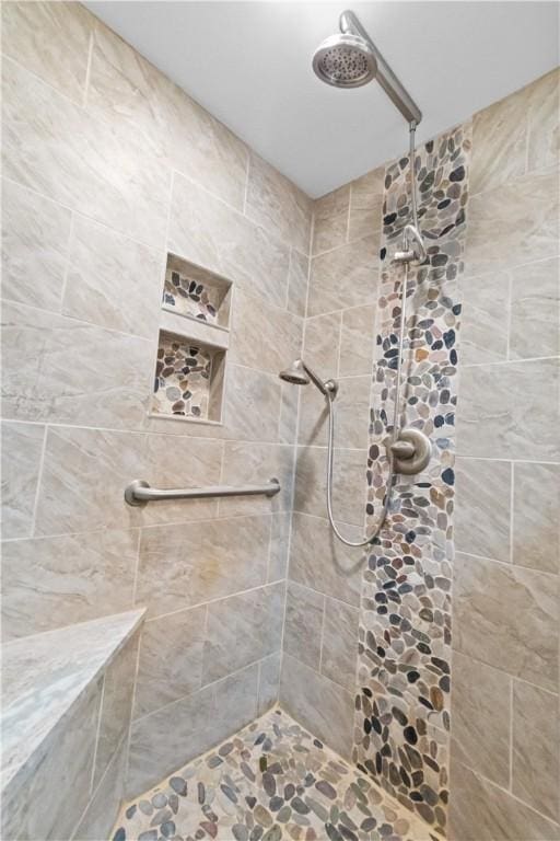 916 S 25th Pl, Rogers, AR 72758 - bathroom with a tile shower