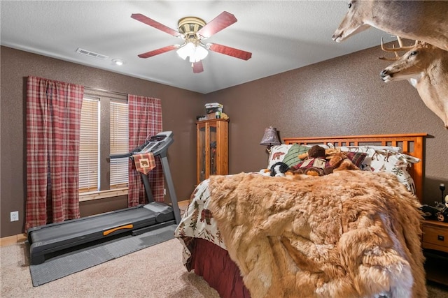 19407/19403 Dawn Hill E Rd, Gentry, AR 72734 - bedroom with carpet floors, a ceiling fan, and visible vents